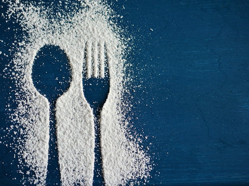 Eet jij teveel suiker? 7 symptomen om erachter te komen