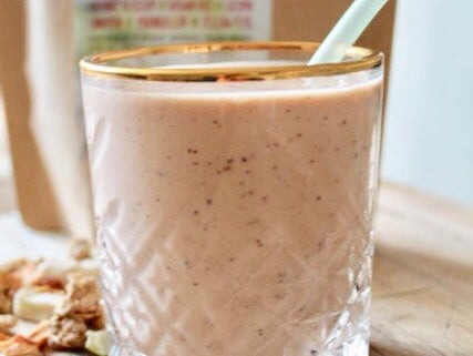 Peach, banana and fig protein smoothie