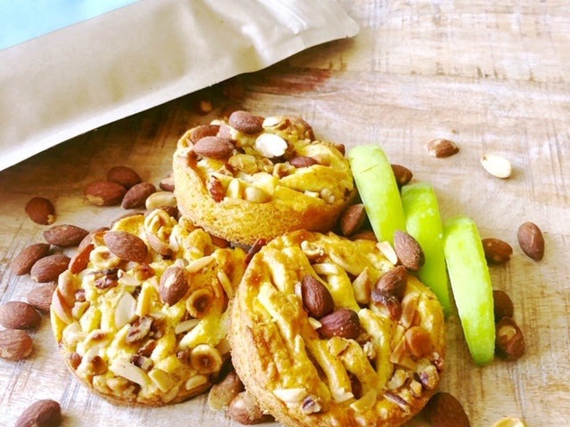 Nuts, apple protein cakes