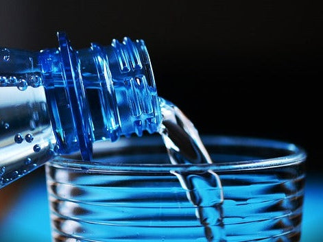 Was passiert, wenn Sie nicht genug Wasser trinken?