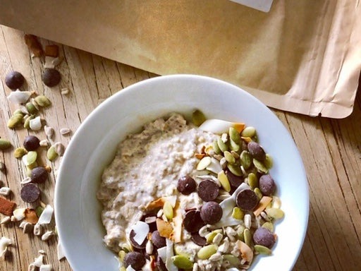 Overnight oats met chocolade, pitten en kokos – recept