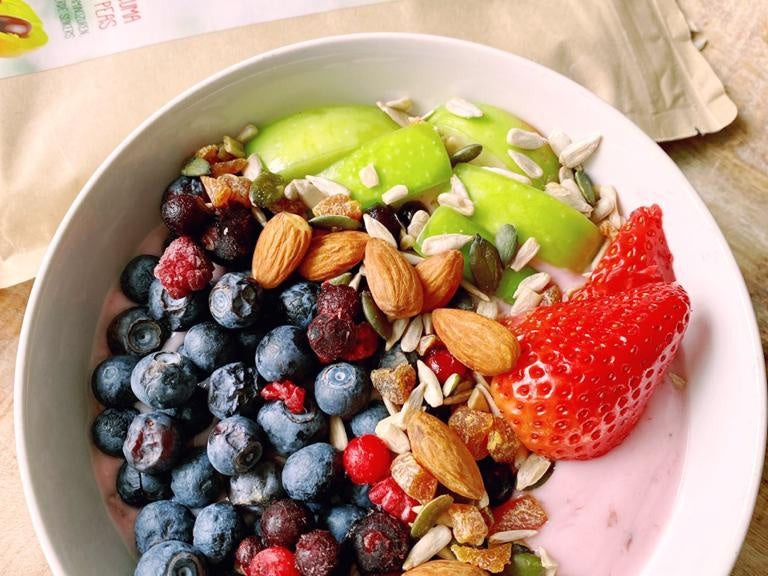 Ontbijt smoothie bowl met noten – recept
