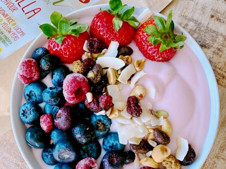 Creamy aardbeien smoothie bowl – recept